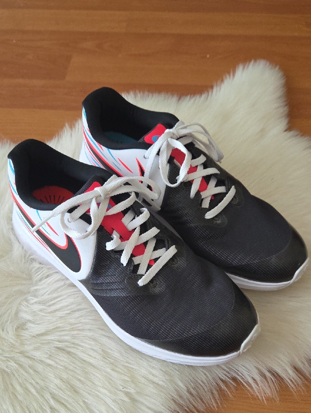 Nike Youth Star Runner 2 Athletic Running Sneakers 6.5Y Youth